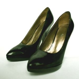Black heels with 1/2" platform